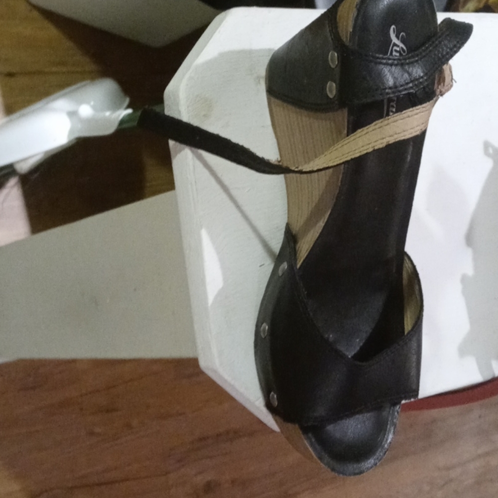Wedges - Picture 3 of 3